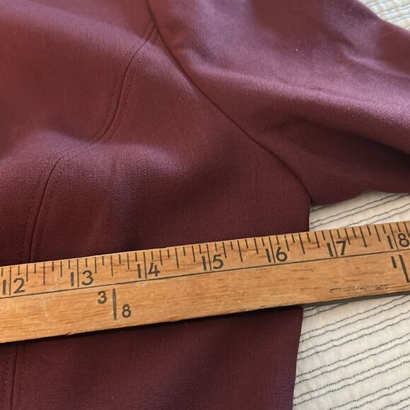 NWT White House Black Market Maroon Keyhole Fit and Flare Half Sleeve 4 - Picture 6 of 9